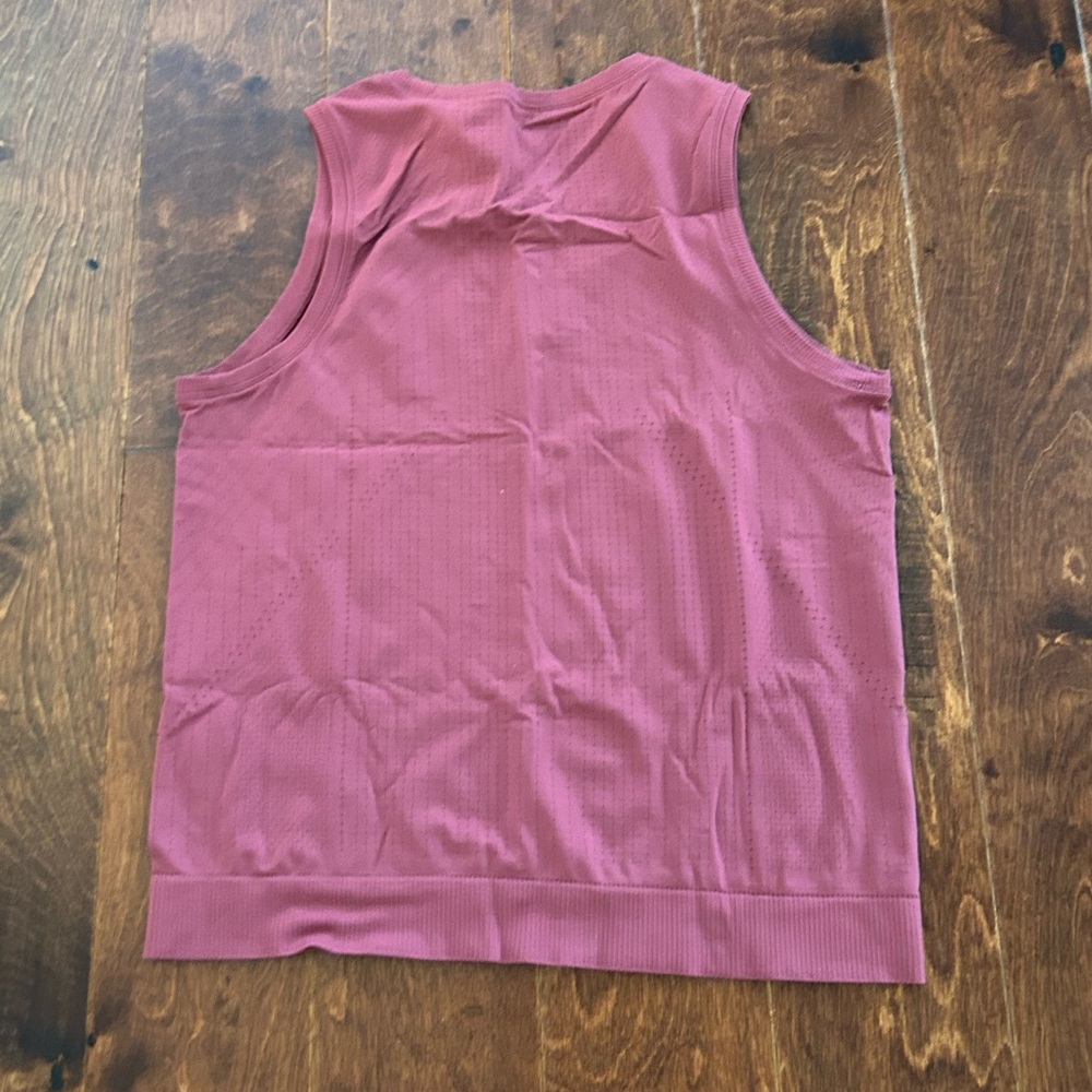 Athleta In Motion Seamless Tank - Mauve/Raspberry Color - Size M - Picture 3 of 5